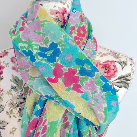 🎉HP🎉Lilly Pulitzer Murfee Silk/Cashmere Scarf - Picture 5 of 11